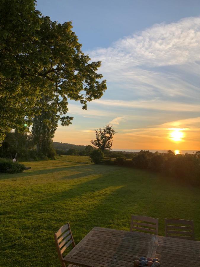 Les Champs Rabats Bed and Breakfast Villers-sur-Mer Exteriör bild